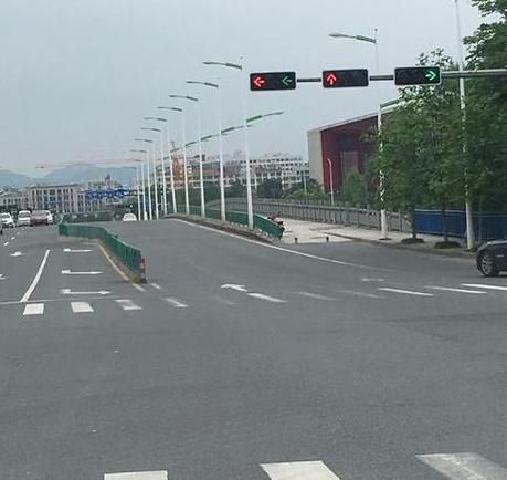 左转红灯直行绿灯左转了扣驾驶分吗