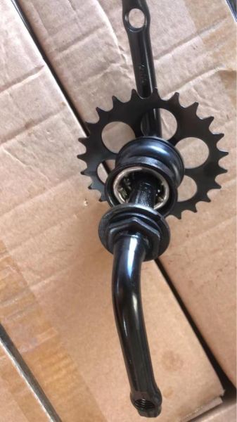 怎么把自行车曲柄拧下来？