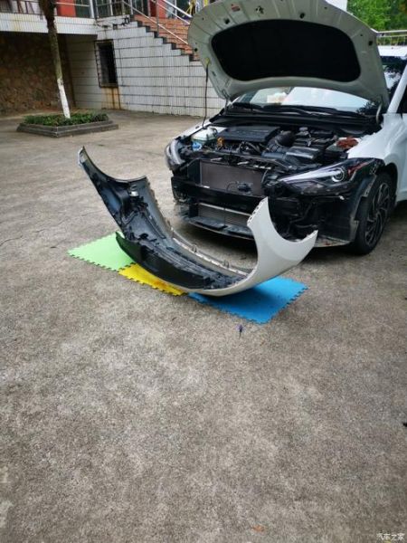 前保险杠怎么拆？