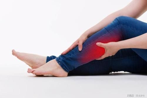 腿抽筋是怎么回事啊？