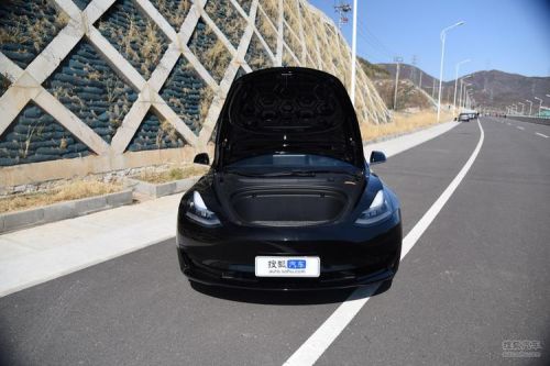 19款特斯拉model3长续有哪些配置？
