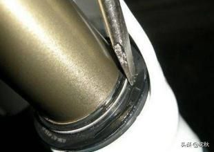 捷安特前叉避震锈死咋办？