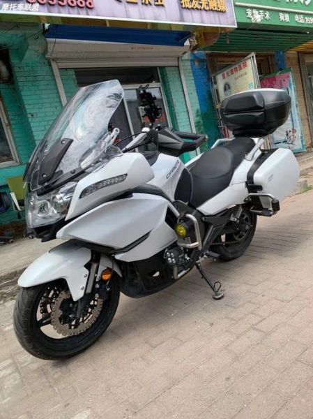 春风650国宾版多重？