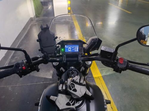 tr300可以站姿骑行吗？