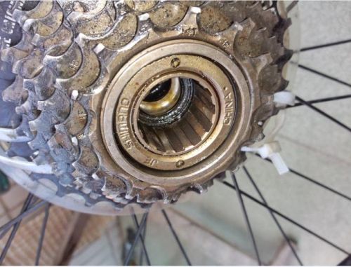 没有工具怎么拆卡式飞轮? 没有工具怎么拆卡式飞轮?