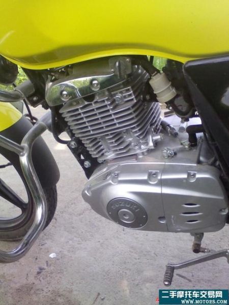 豪爵锐爽en125-3e的发动机是顶杆机还是链条机？