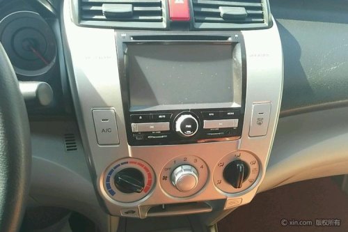 本田锋范空调按钮灯不亮？