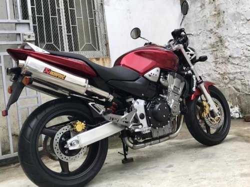 大排摩托车，大黄蜂900CB919为什么停产？