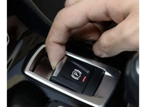 宝马3系怎么熄火？