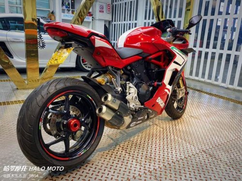 杜卡迪supersport油箱多大？