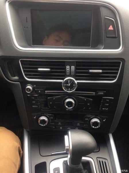 奥迪q5怎么在仪表显示高德导航？