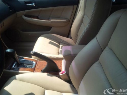 07年本田雅阁2.4油耗? 07年本田雅阁2.4油耗?