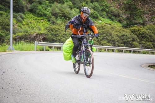 赞美骑行的诗句? 赞美骑行的诗句?