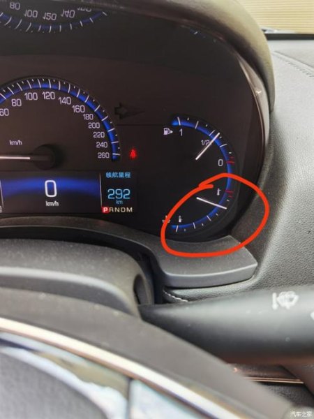 凯迪拉克不显示室外温度？