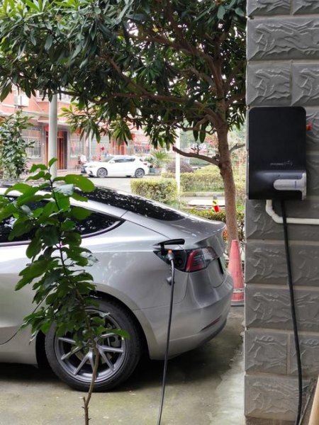 特斯拉3买哪款充电桩好用？