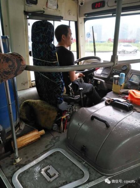 大巴车司机驾驶技术过硬的表现