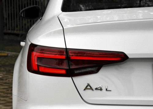 奥迪a4动态尾灯参数？