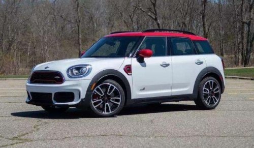 18年宝马迷你五年了大约还能值多少钱？