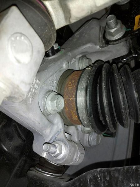 别克新英朗传动轴十字节怎么换