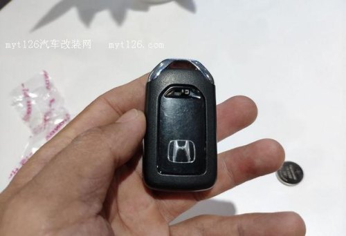 雅阁机械钥匙开不了锁怎么办？