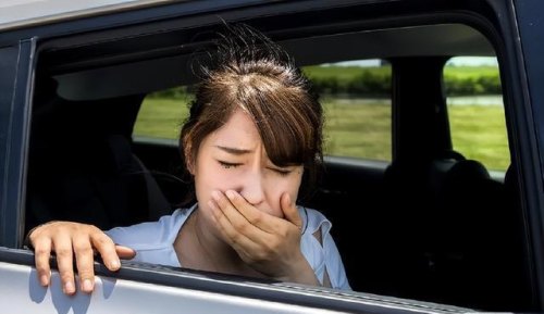 晕车吐了一天都缓不过来没为什么 晕车吐了一天都缓不过来没为什么