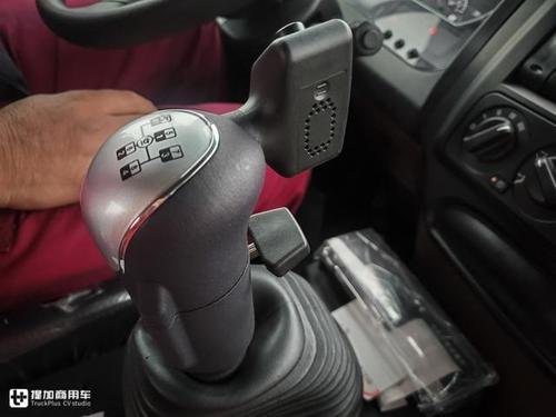 货车不踩离合怎么加减档? 货车不踩离合怎么加减档?