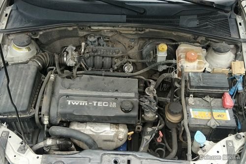 别克凯越水箱放水口在什么位置 别克凯越水箱放水口在什么位置