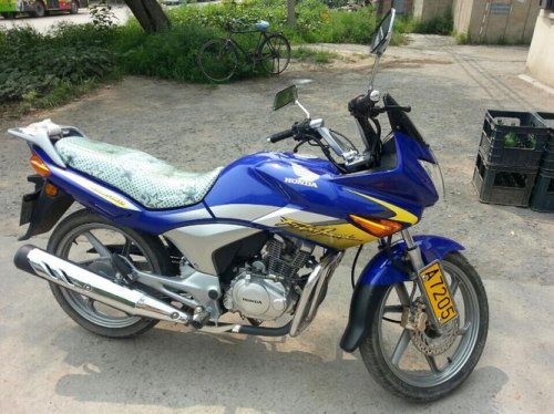 本田大战鹰150座高? 本田大战鹰150座高?