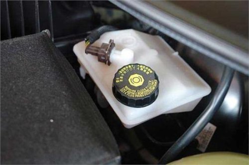 车子正常有多少刹车油？