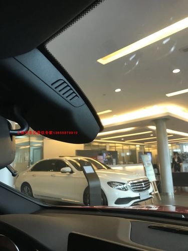 21款奔驰e300l时尚版有行车记录仪吗？