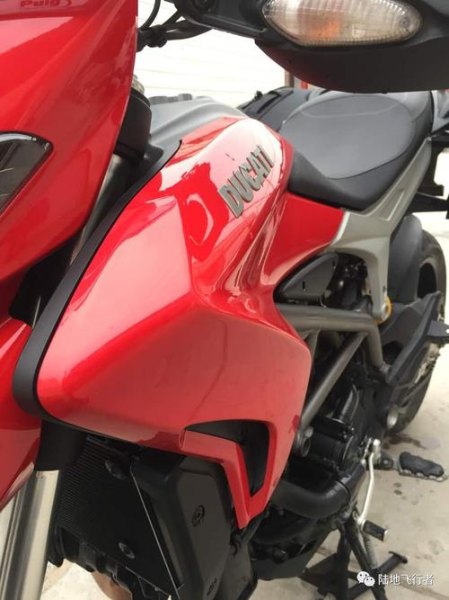 杜卡迪821电子油门怎么装？