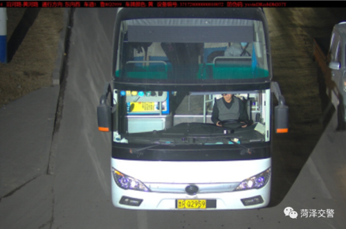 客车乘客不系安全带违法代码