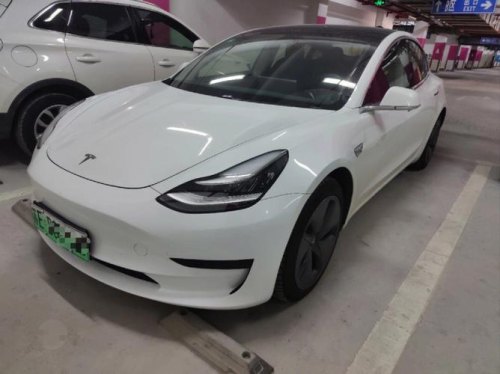 特斯拉m3多重？