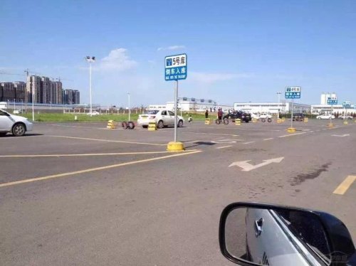 考驾照期间科二考了三次没过，先练科三缓一缓再考科二是不是比较好？