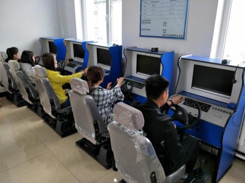 自己去模拟考场练车怎么收费? 自己去模拟考场练车怎么收费?