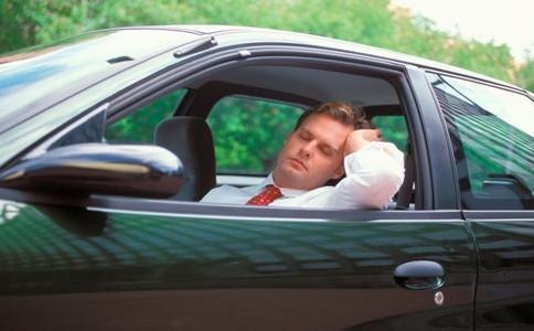 新手练车晕车怎么办？