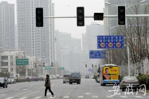 限号开车只过一个红绿灯有事吗? 限号开车只过一个红绿灯有事吗?