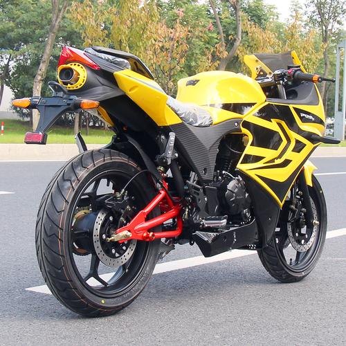 摩托车是不是一定跑不过跑车? 摩托车是不是一定跑不过跑车?