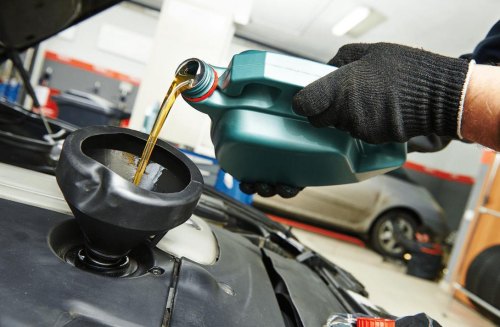 汽车更换机油的操作流程是什么