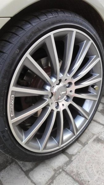 奔驰c200的轮胎能上328的吗? 奔驰c200的轮胎能上328的吗?