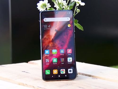 同样大的屏幕，电池还大的小米手机为什么没有华为耐用，还发烫？