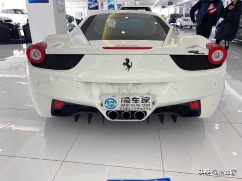 法拉利多少钱一台？