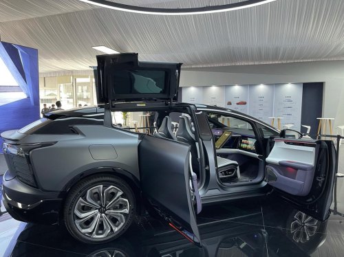 高合电动车怎么关闭电源？