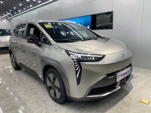 广汽埃安y和plus有什么区别？