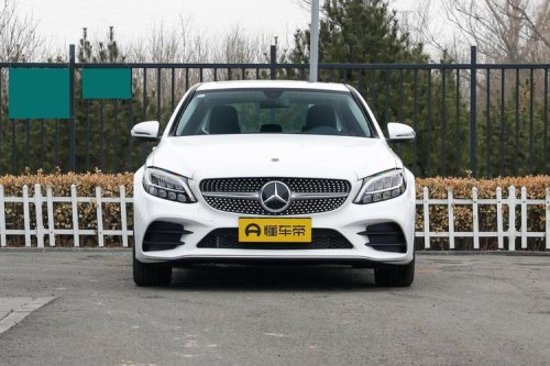 奔驰最便宜的一款车落地多少钱？