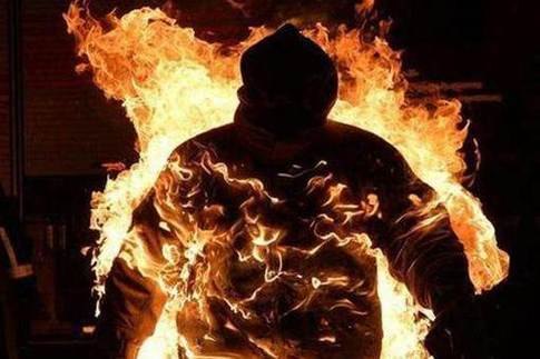 加拿大的火炬岛人体自燃是怎么回事? 加拿大的火炬岛人体自燃是怎么回事?