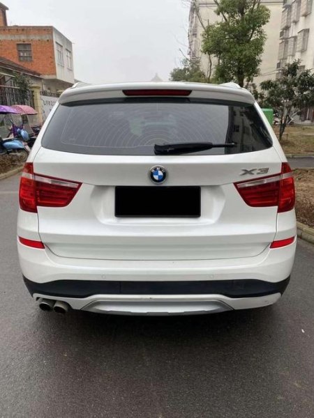 想买个2手车有一款13年进口宝马x3 28i豪华版，15万值不值得入手9.4万公？