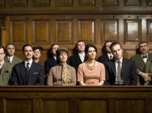 美国陪审团可以做出最终裁决,那法官来干嘛的? 美国陪审团可以做出最终裁决,那法官来干嘛的?