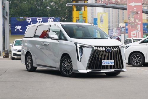 试驾2023款m8宗师版燃油油耗？