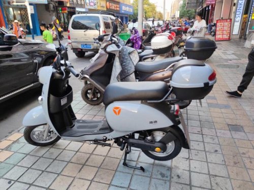 雅迪电动车什看自己买的叫什么名字? 雅迪电动车什看自己买的叫什么名字?